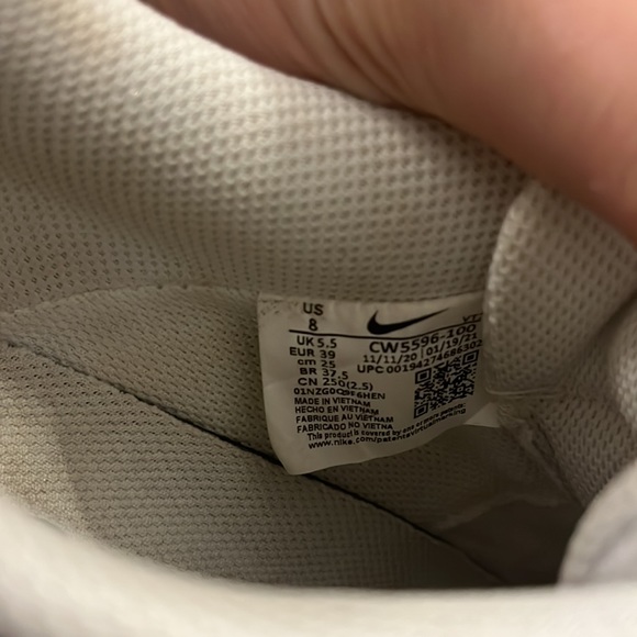 nike holographic air force ones - Picture 5 of 5